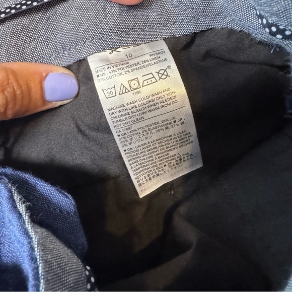 Banana Republic Shorts Women’s 10 Front Bow 4” Inseam - Picture 3 of 7